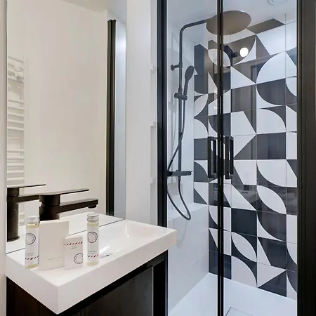 Appartamento Chic - 2br 6p - Saint-ambroise *